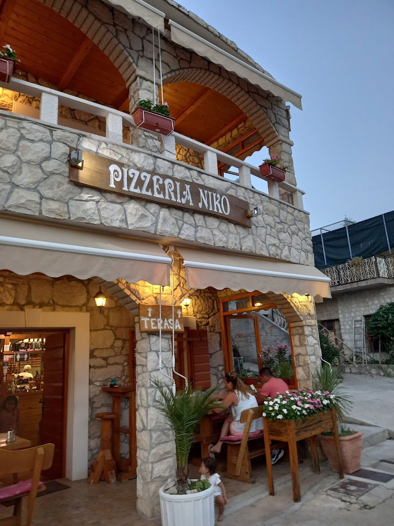 Biffe Pizzeria Grill Niko