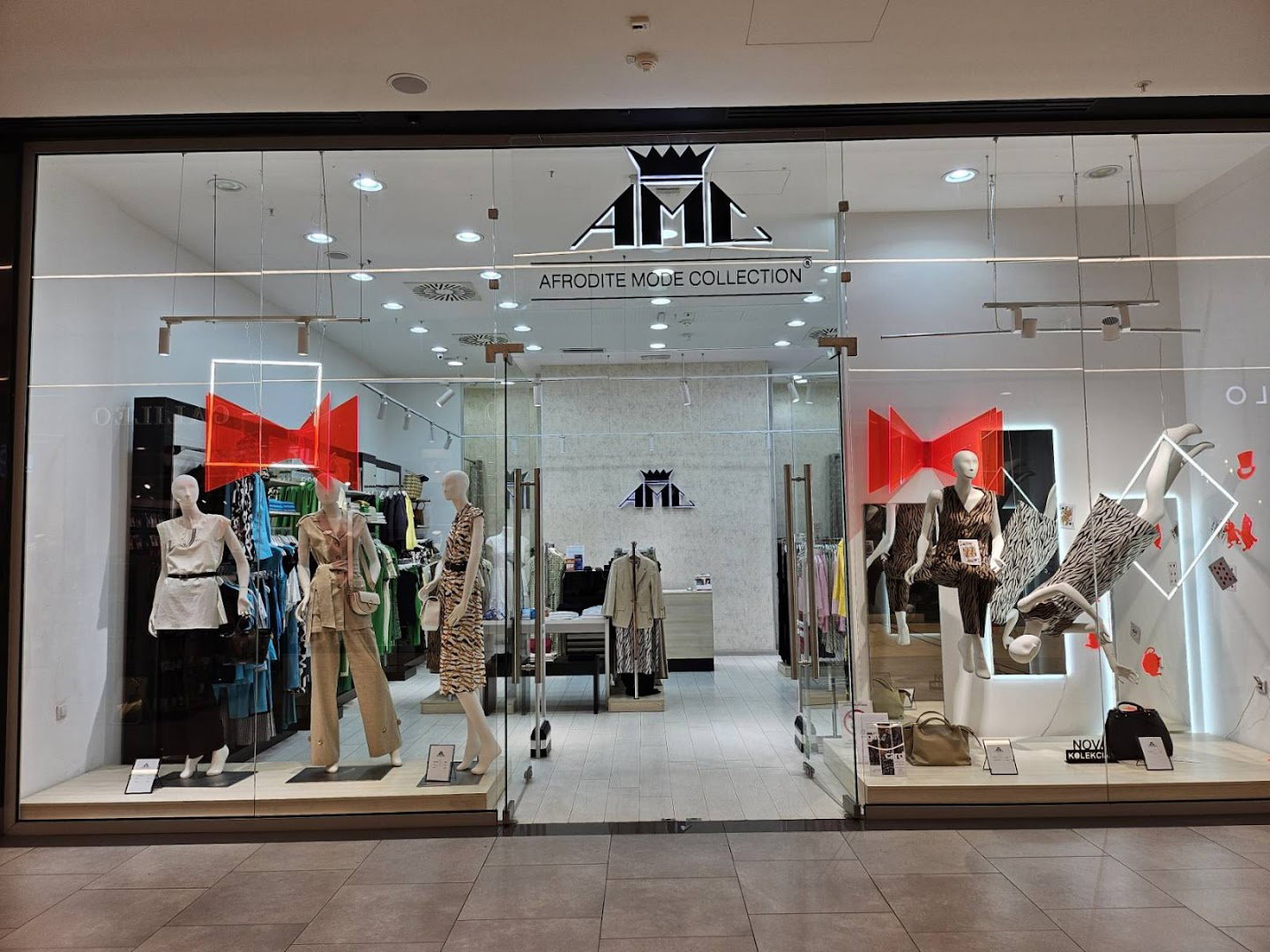 AMC-Afrodite Mode Collection