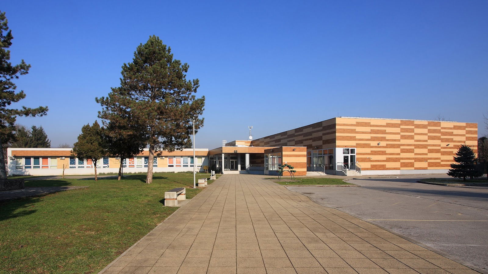 Elementary school Pavao Belas