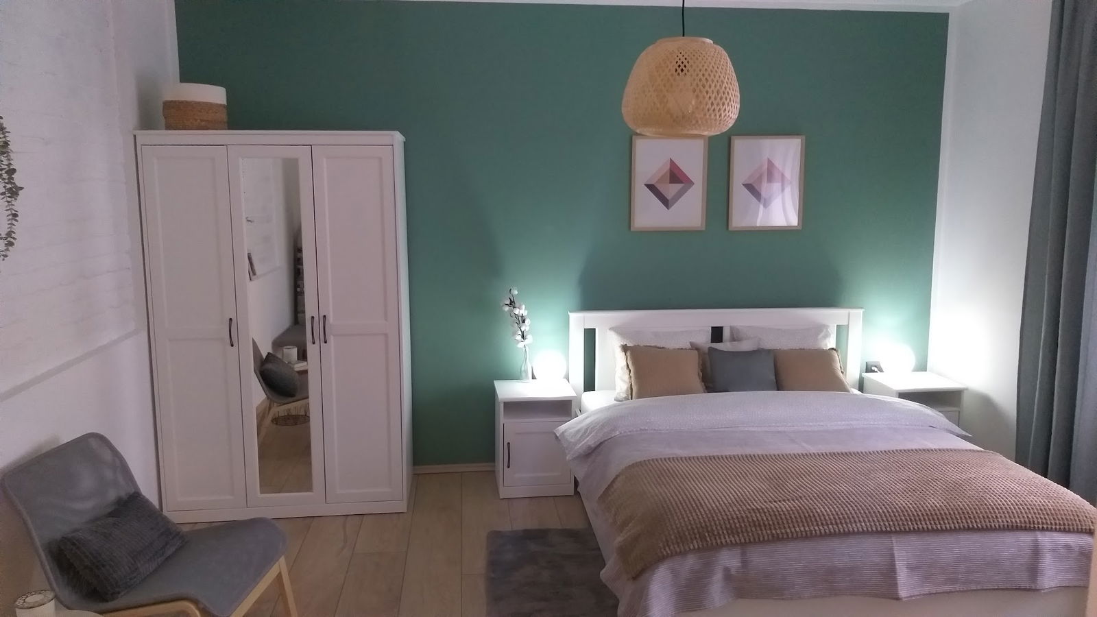 Apartment White brick