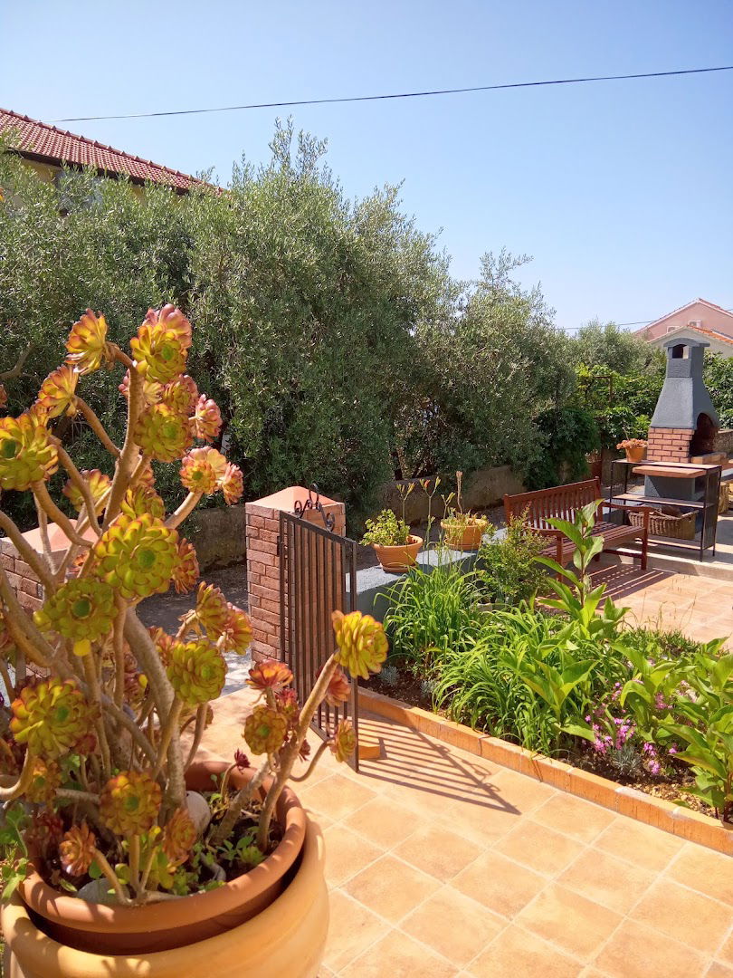 Vacation House Mastruko