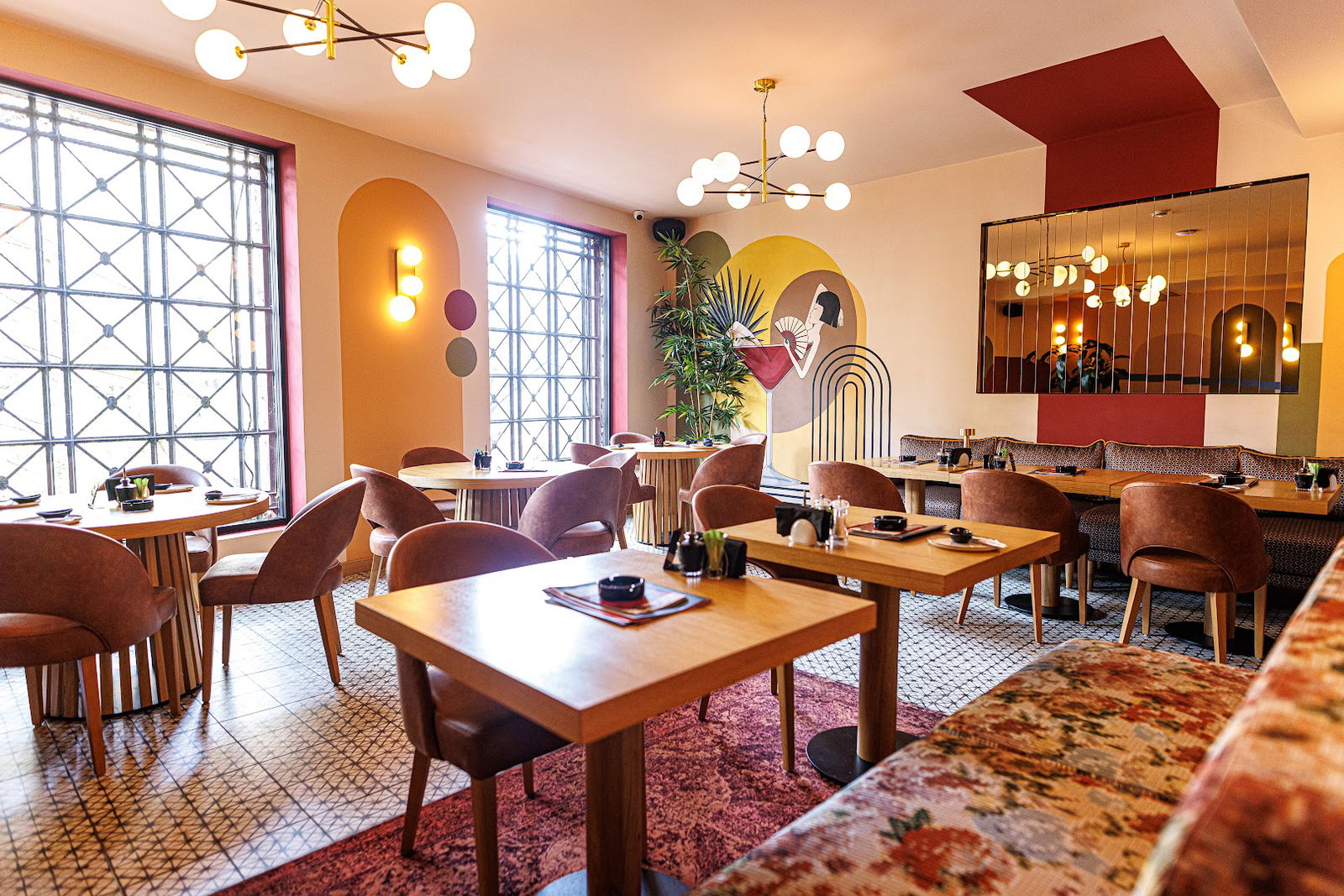 MOON Sushi & Fusion Food