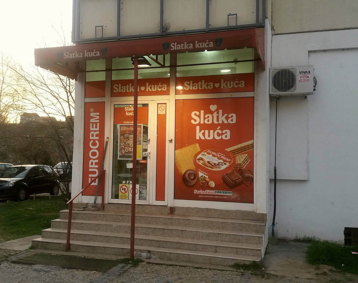 Slatka kuća - Takovo, Beograd, Dr. Ivana Ribara 6