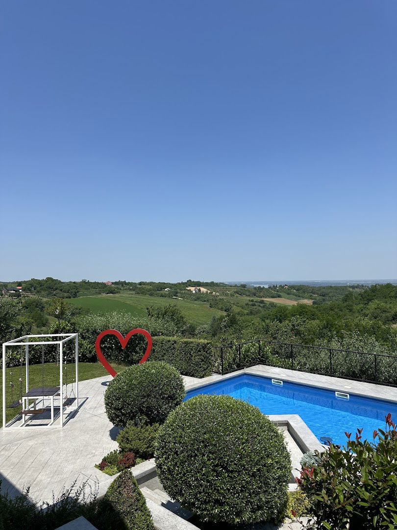Riverside Pool Villa - Sremski Karlovci