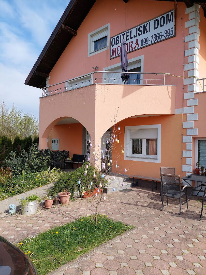 Obiteljski Dom MONIKA