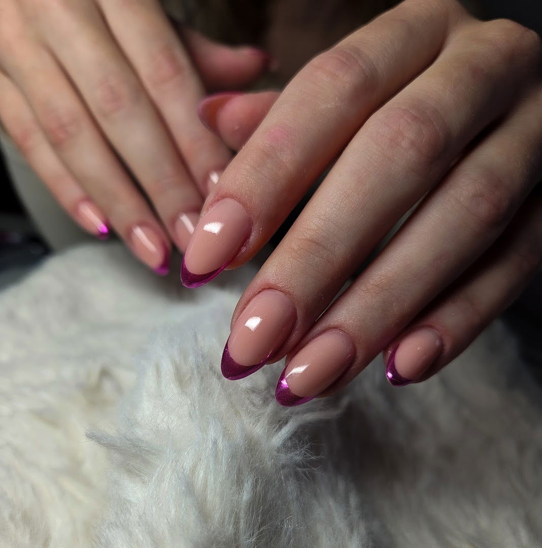 Nail studio Dorina, uslužni obrt, vl. Dora Krklec