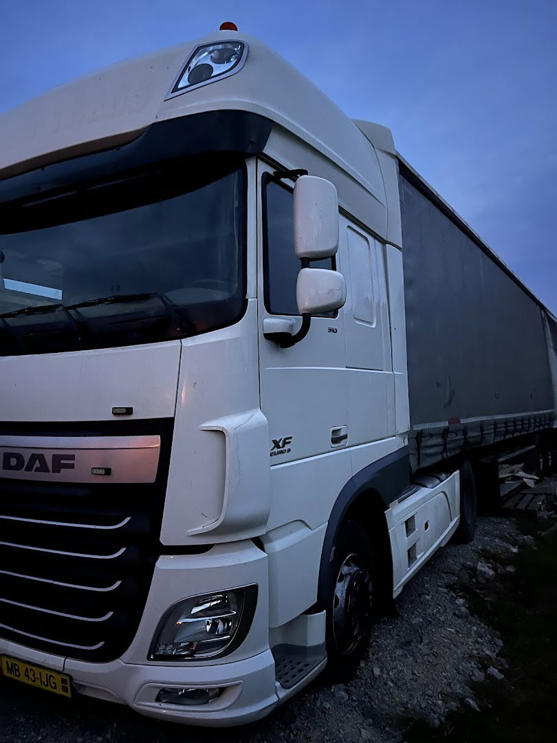 D. J. - TRANSPORT CESTOVNI PRIJEVOZ ROBE I USLUGE, VL. DARIO JURIŠIĆ