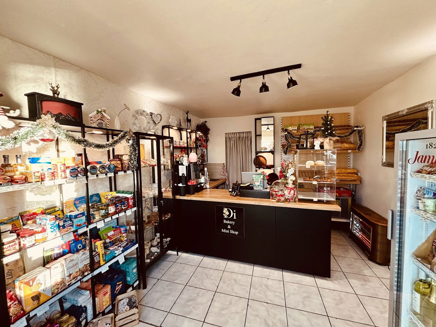 Di Bakery & Mini Shop