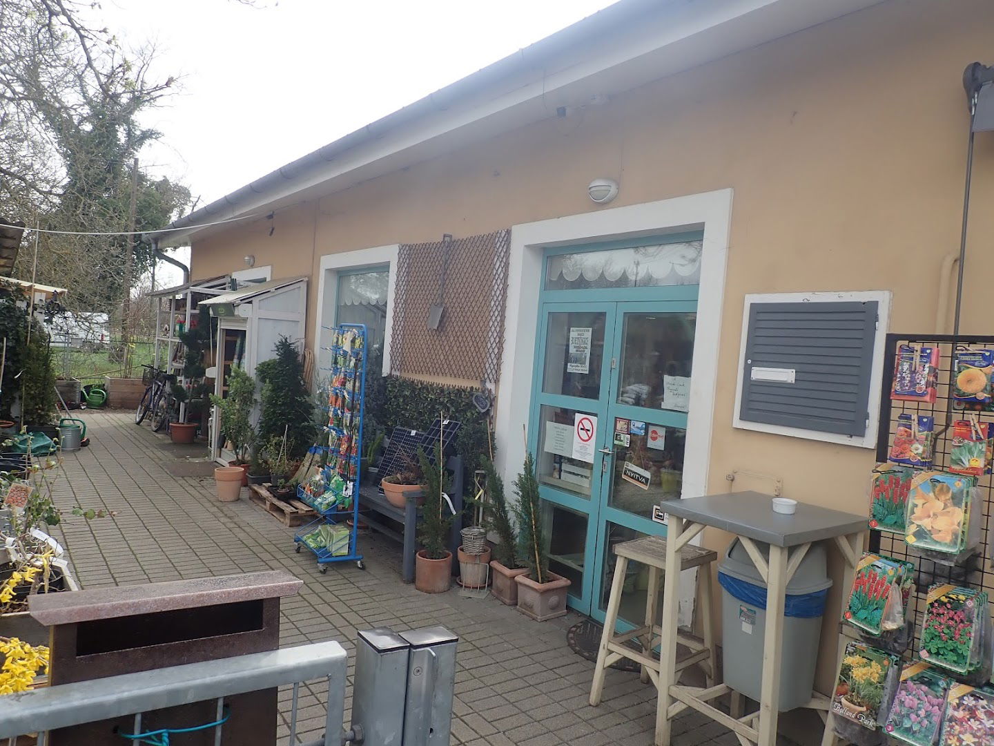 Vintage Liget - Kertészet & Kávézó