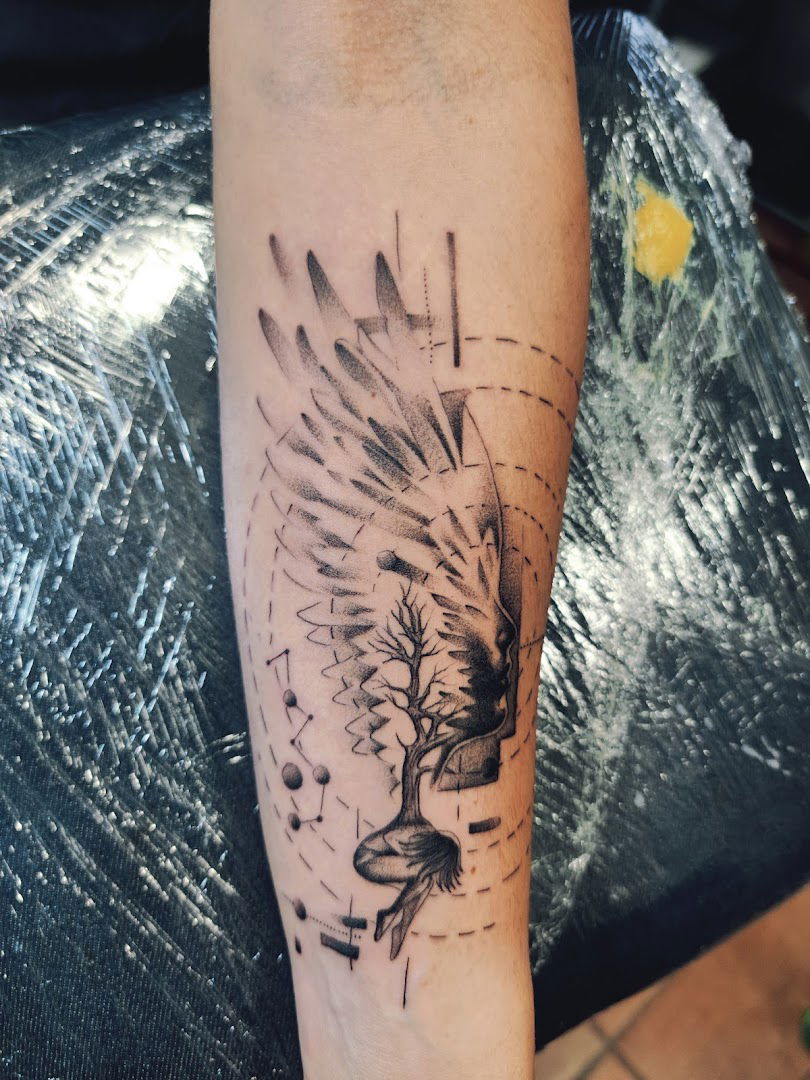 Maro's Nail's & Tattoo