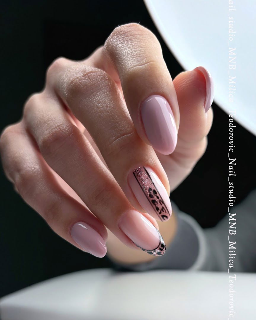 Nail Studio & School MNB