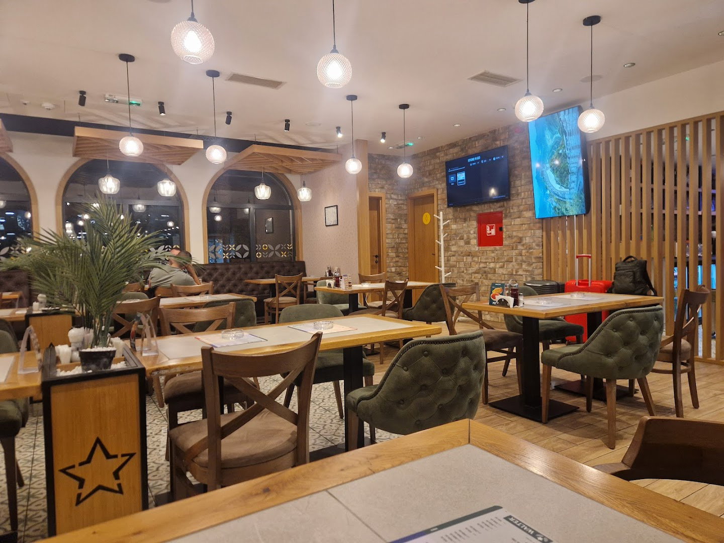 Walter BBQ Nikola Tesla Airport