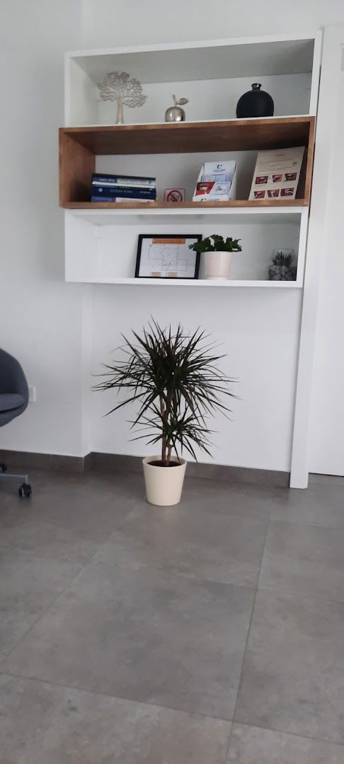 Ordinacija dentalne medicine Ines Šolić, dr.med.dent.