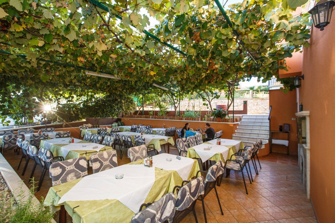 Restaurant & Pizzeria Toni Kaštelir