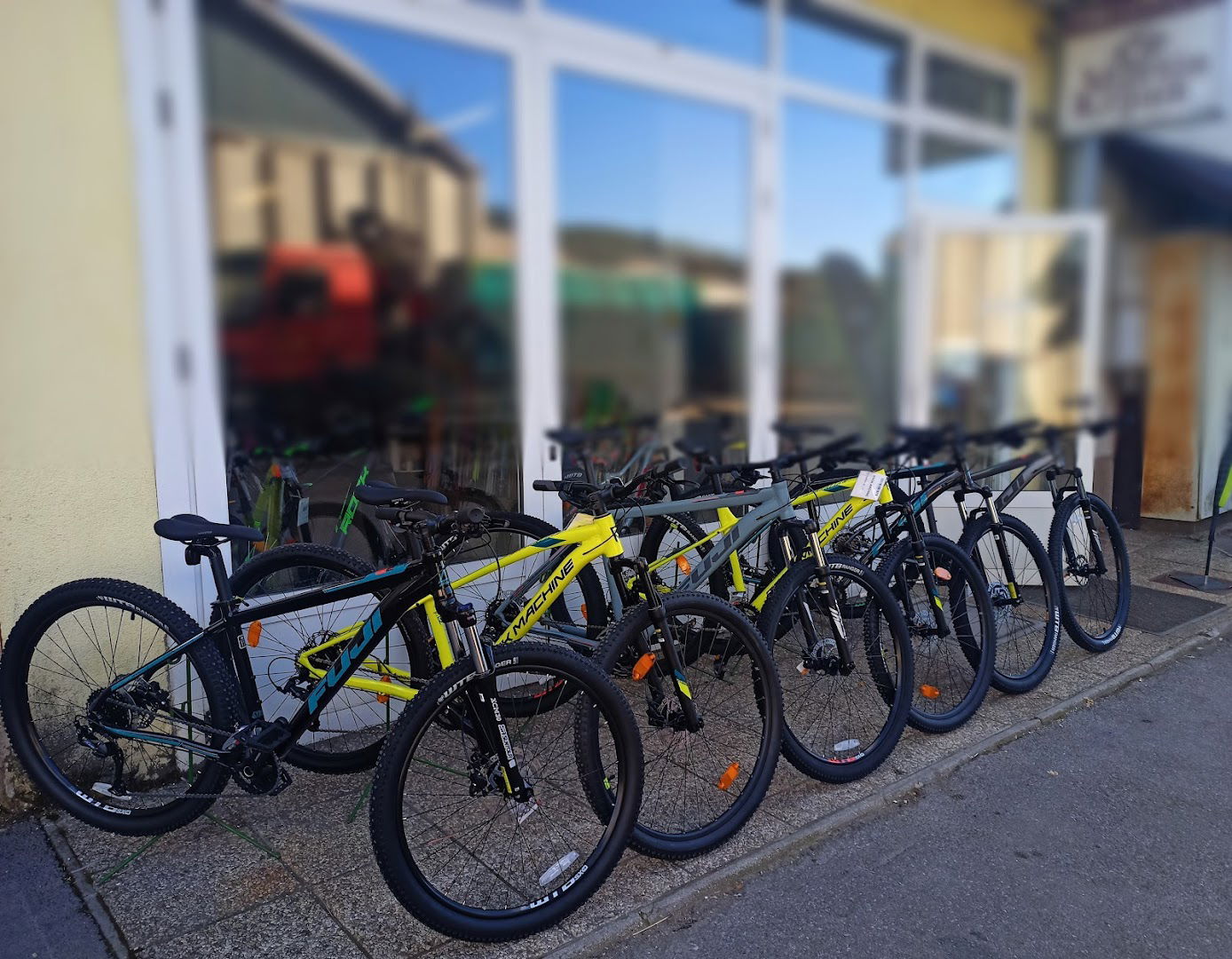 Športna trgovina Martin Krpan