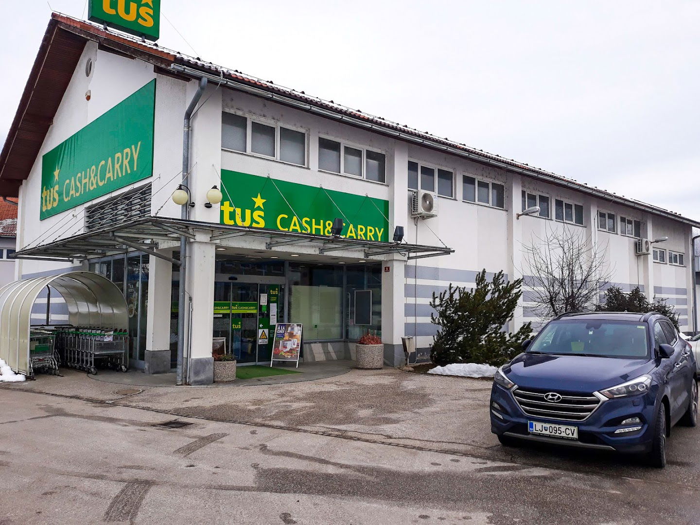 Tuš Cash&Carry Kočevje