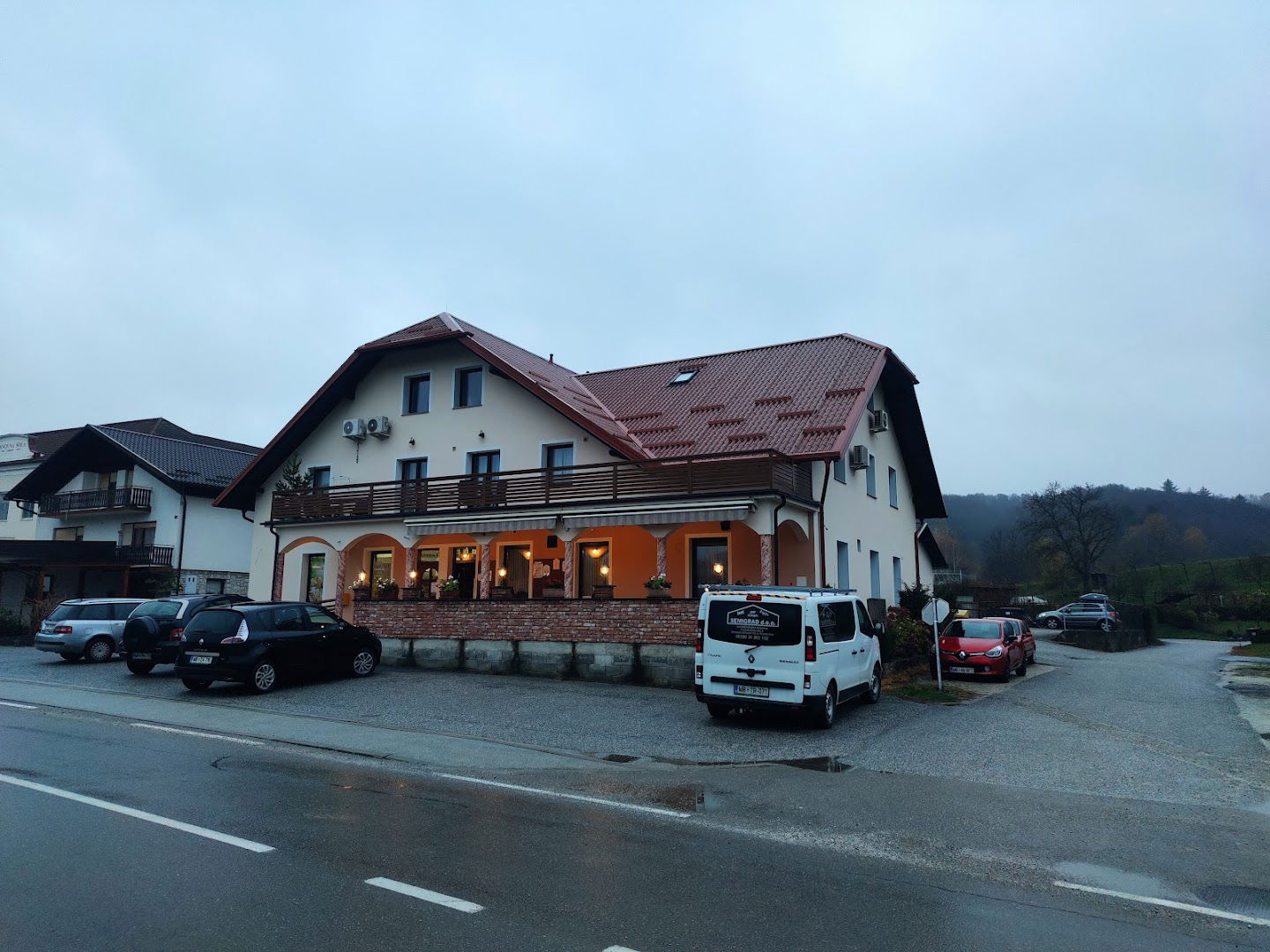 Leska trgovina in kava bar, Borislav Širec s.p.