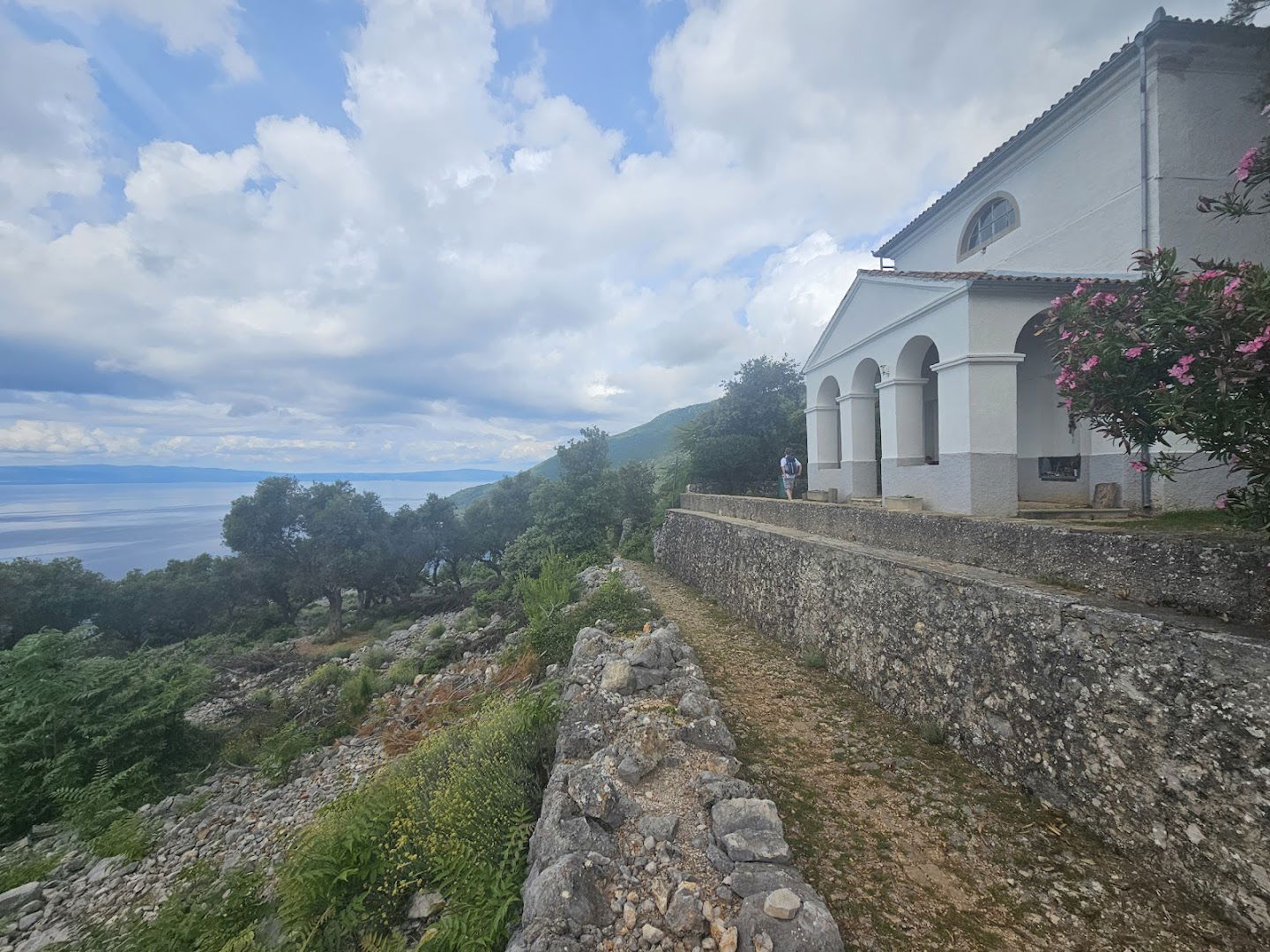 Šterna (Bunar) sa vodom ispod sv. Salvadura