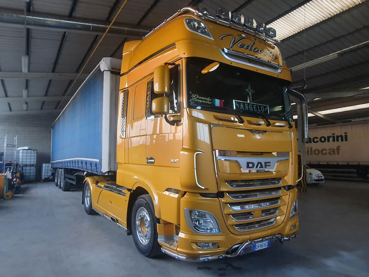 VEDOVELLI SRL AUTOTRASPORTI