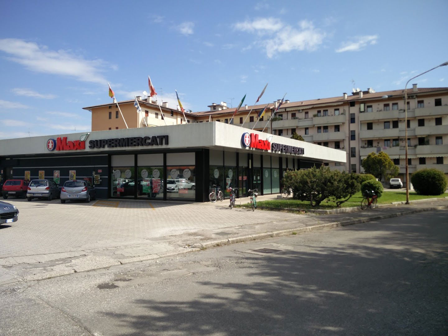 Maxì Cervignano By Distribuzione Associata srl