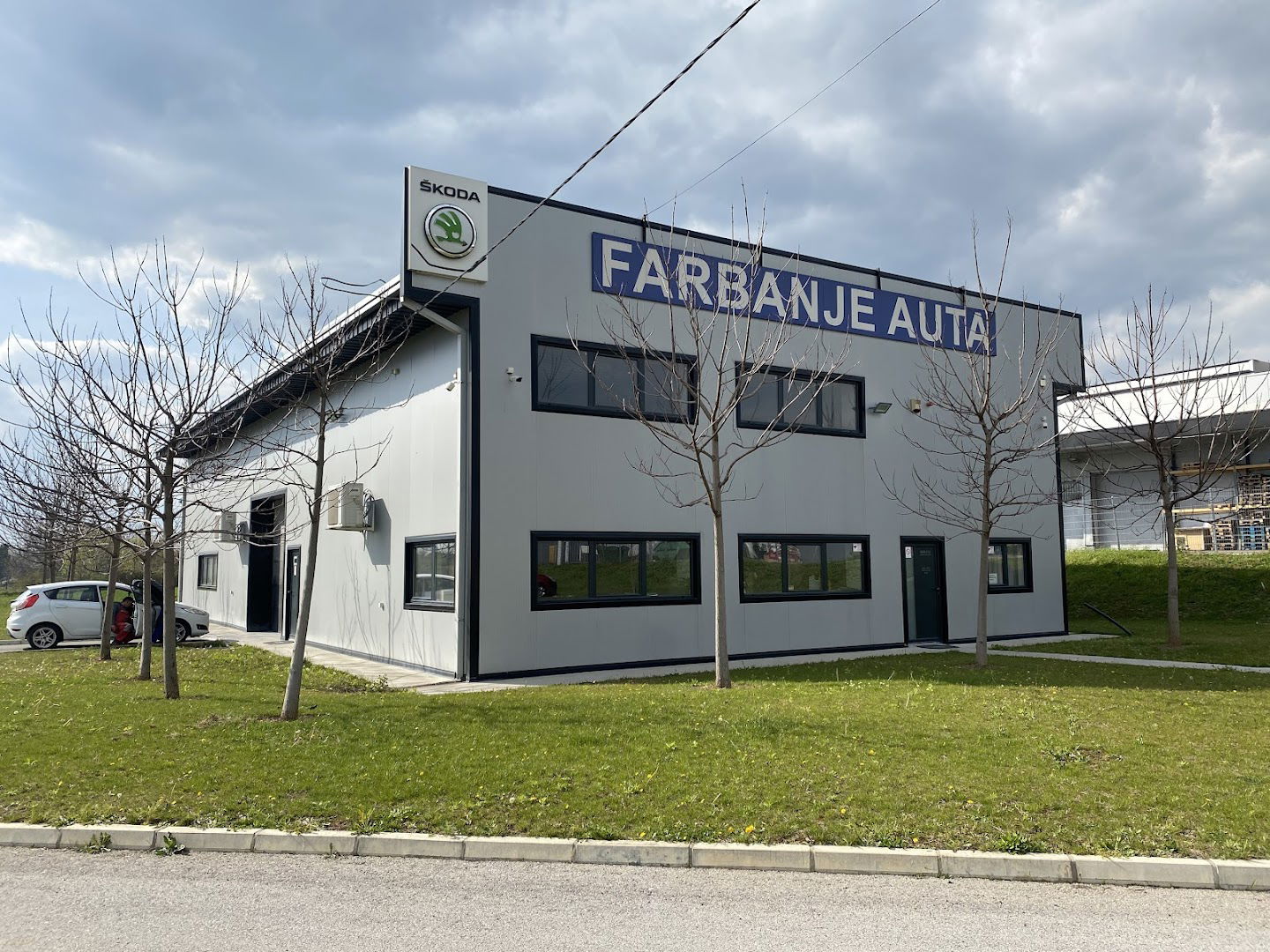 Farbanje auta VIRAGA