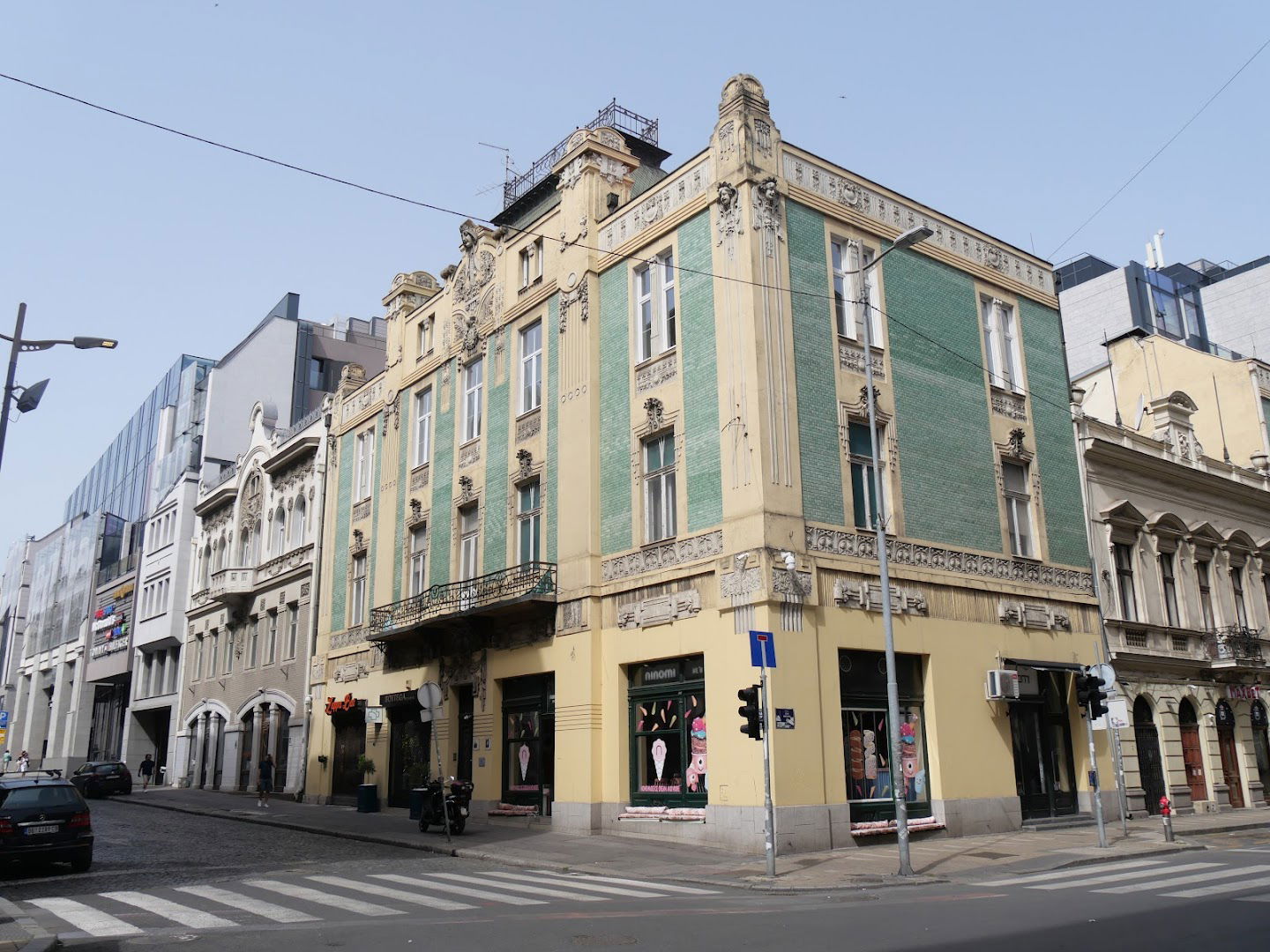 Зграда ,,Зелене циглице"