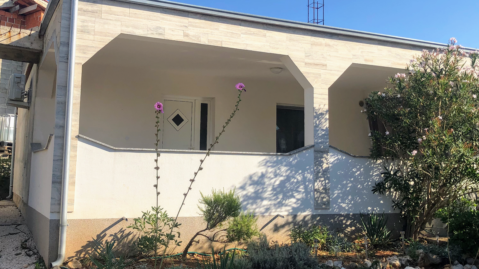 Apartment Marina - Vir A Big Apartment Close To The Sea