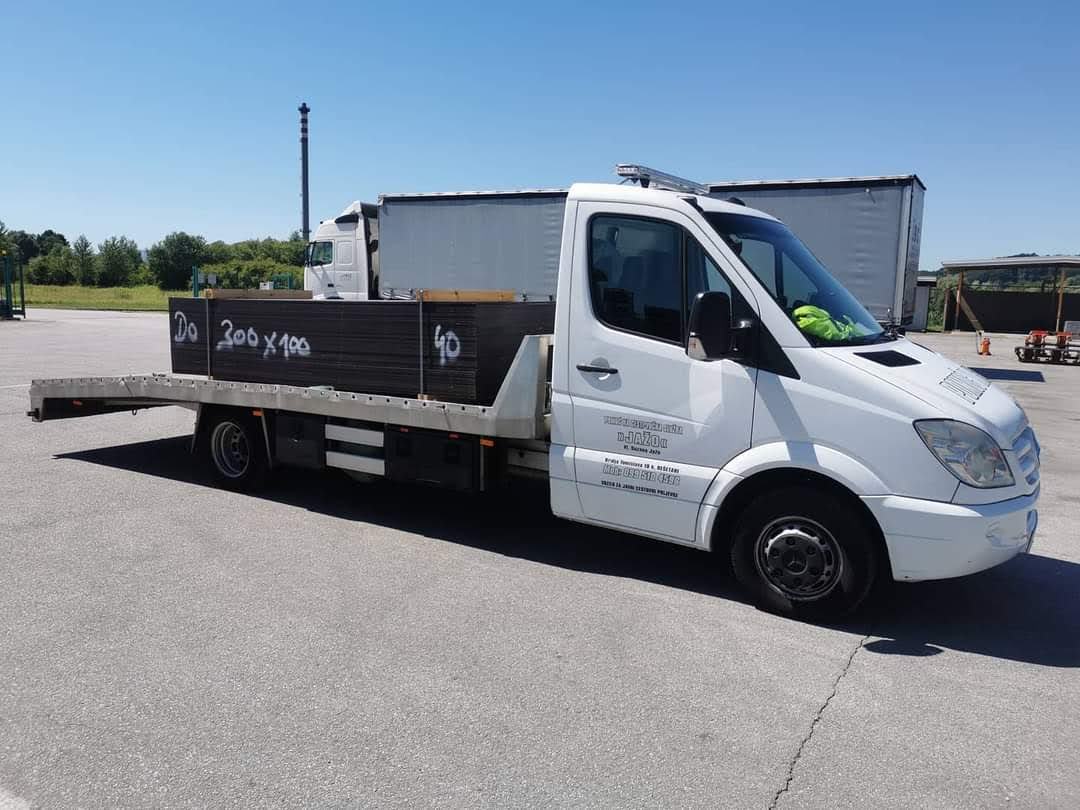 POMOĆ NA CESTI-VUČNA SLUŽBA, VL. SUZANA JAŽO