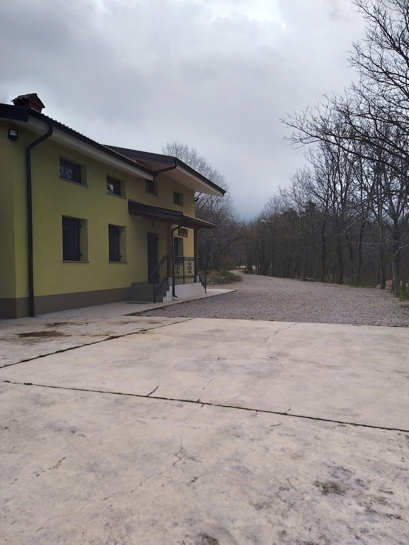 Lovski dom pod Glavico