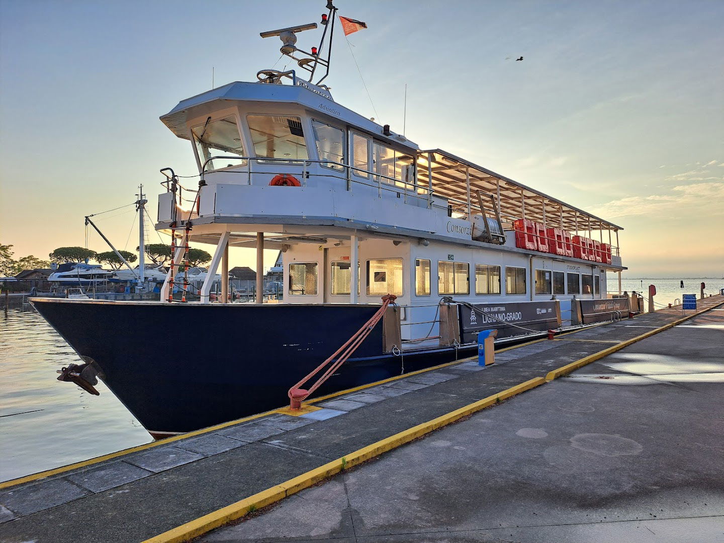 LIGNANO viale Italia (molo Sbarco Dei Pirati)