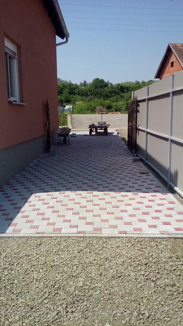 AUTOPRIJEVOZNIK VJEKOSLAV KRIP, VL. VJEKOSLAV KRIP, K. TOMISLAVA 3.