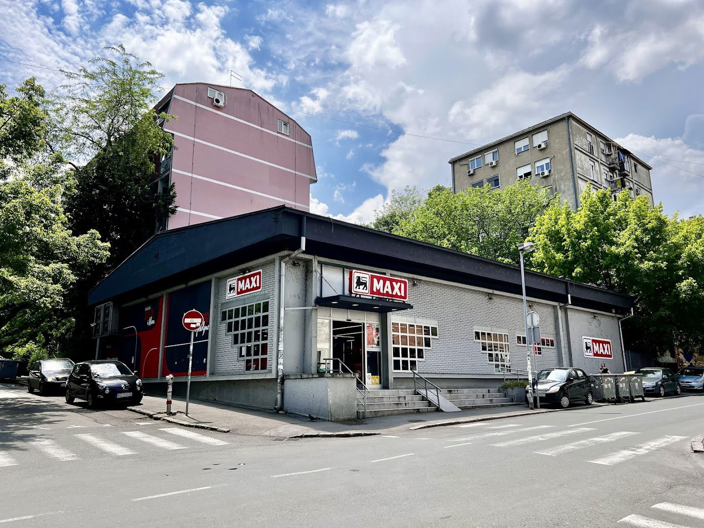 Maxi - Pana Đukića (Beograd)