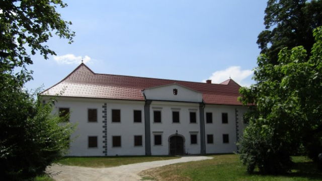 Raka Castle