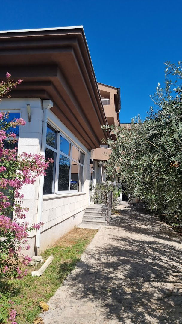 VINOTEKA PANSION SIVRIĆ