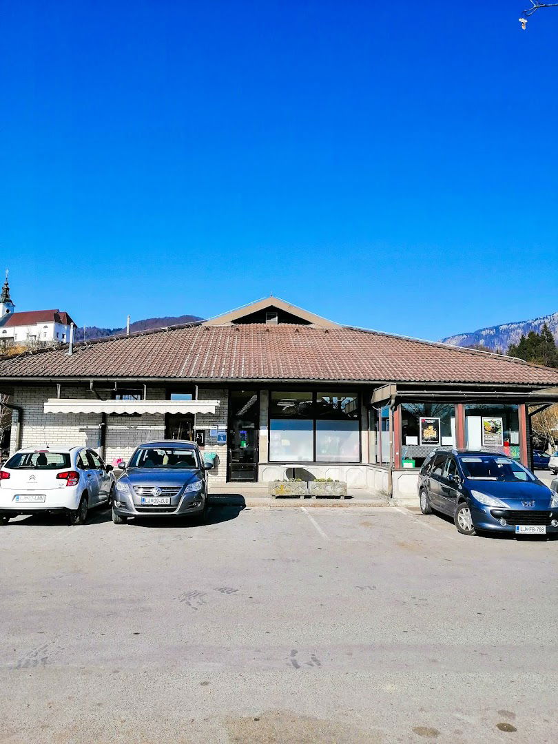 Tuš market Stranje