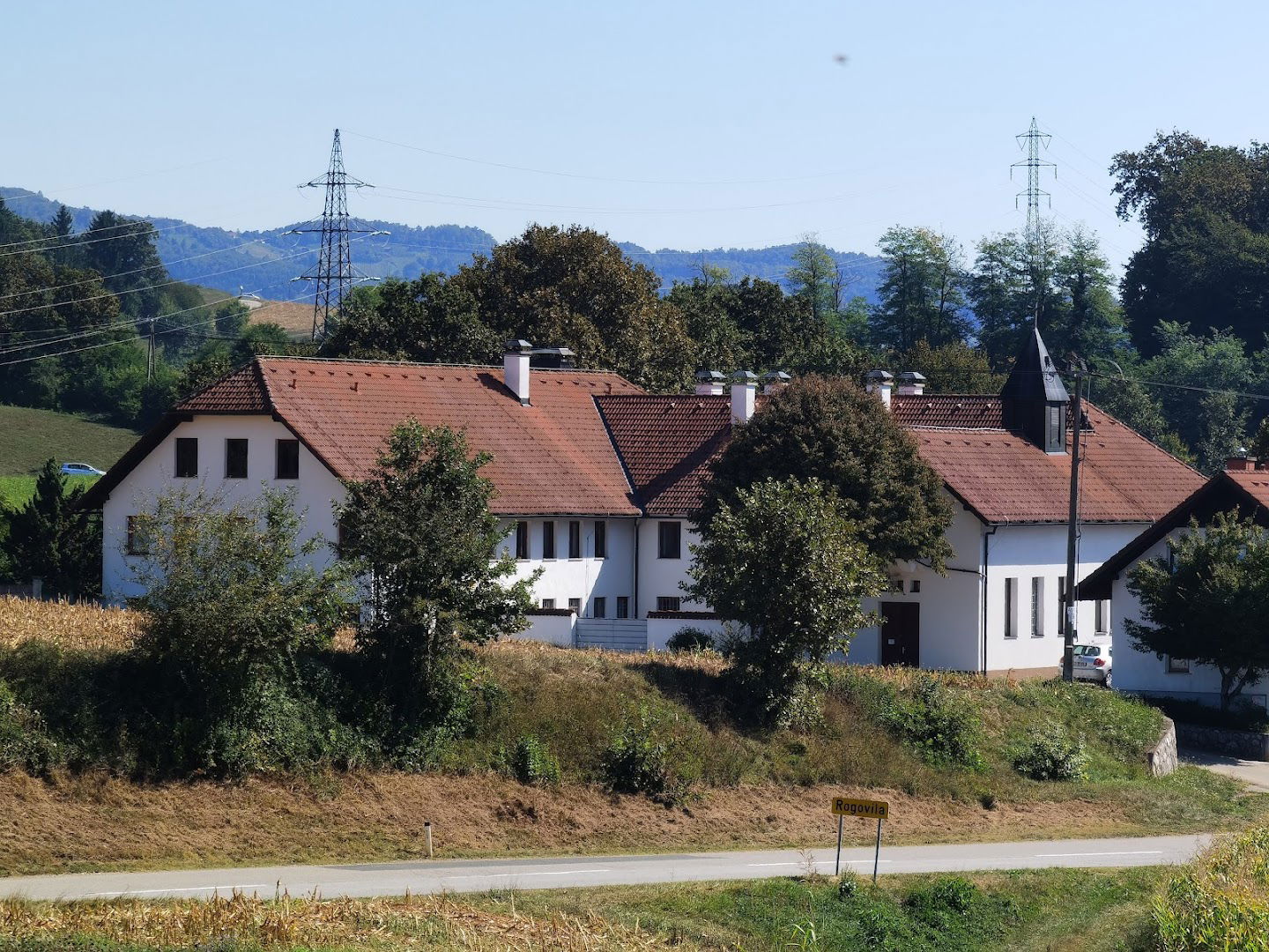 Karmeličanski samostan v mirni peči