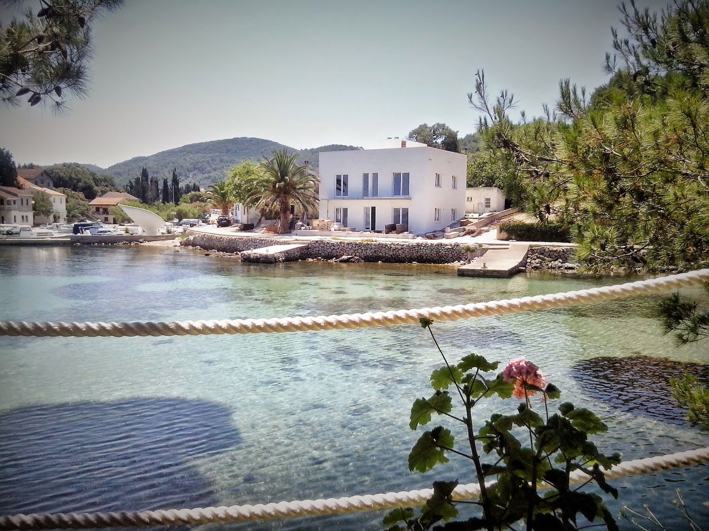 Azure Bay Apartments - The peaceful oasis