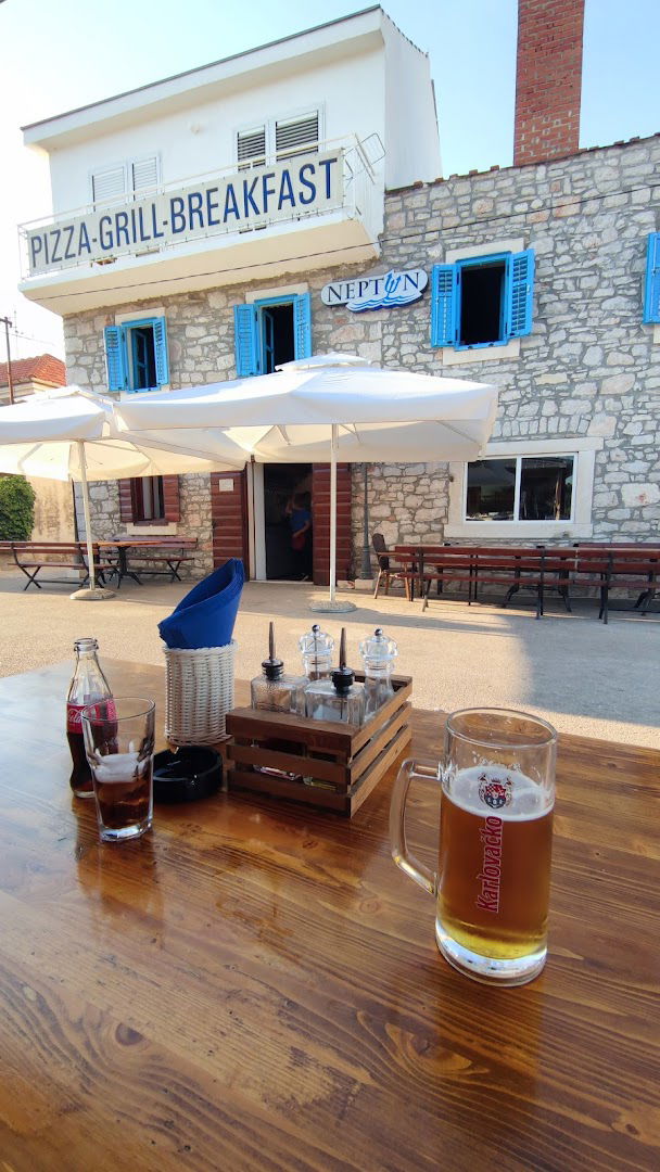 Neptun, House of Food