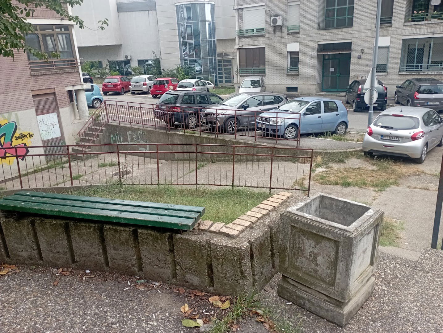 Парк "Доњи круг"