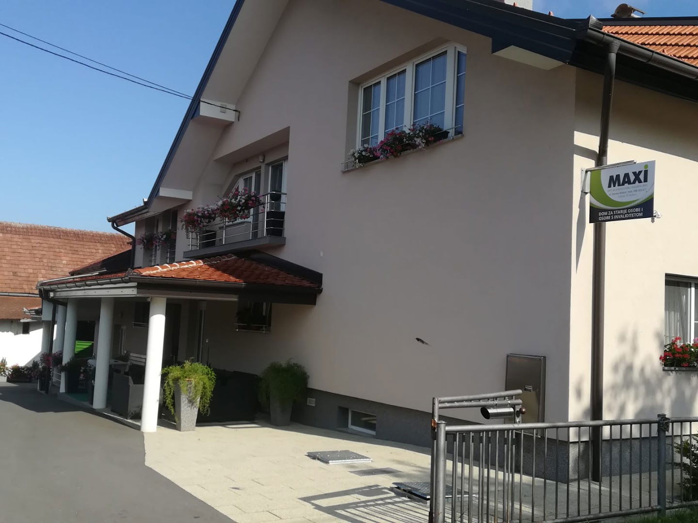 MAXI, obrt za poljoprivredu i socijalnu skrb