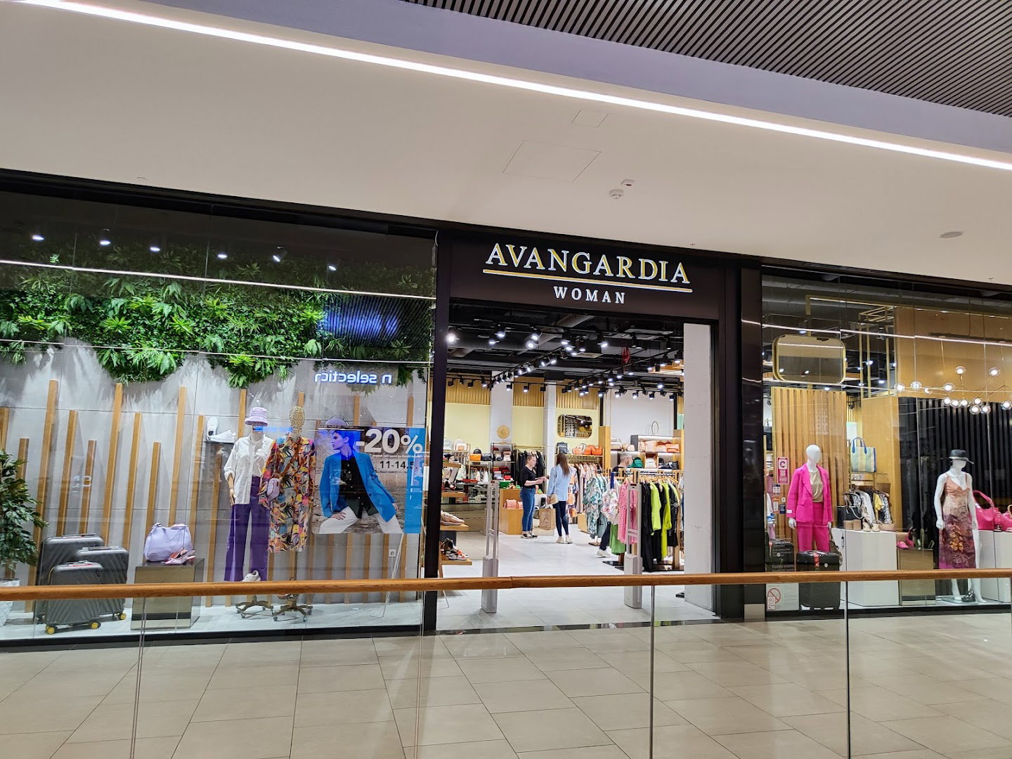 Avangardia Woman BEO