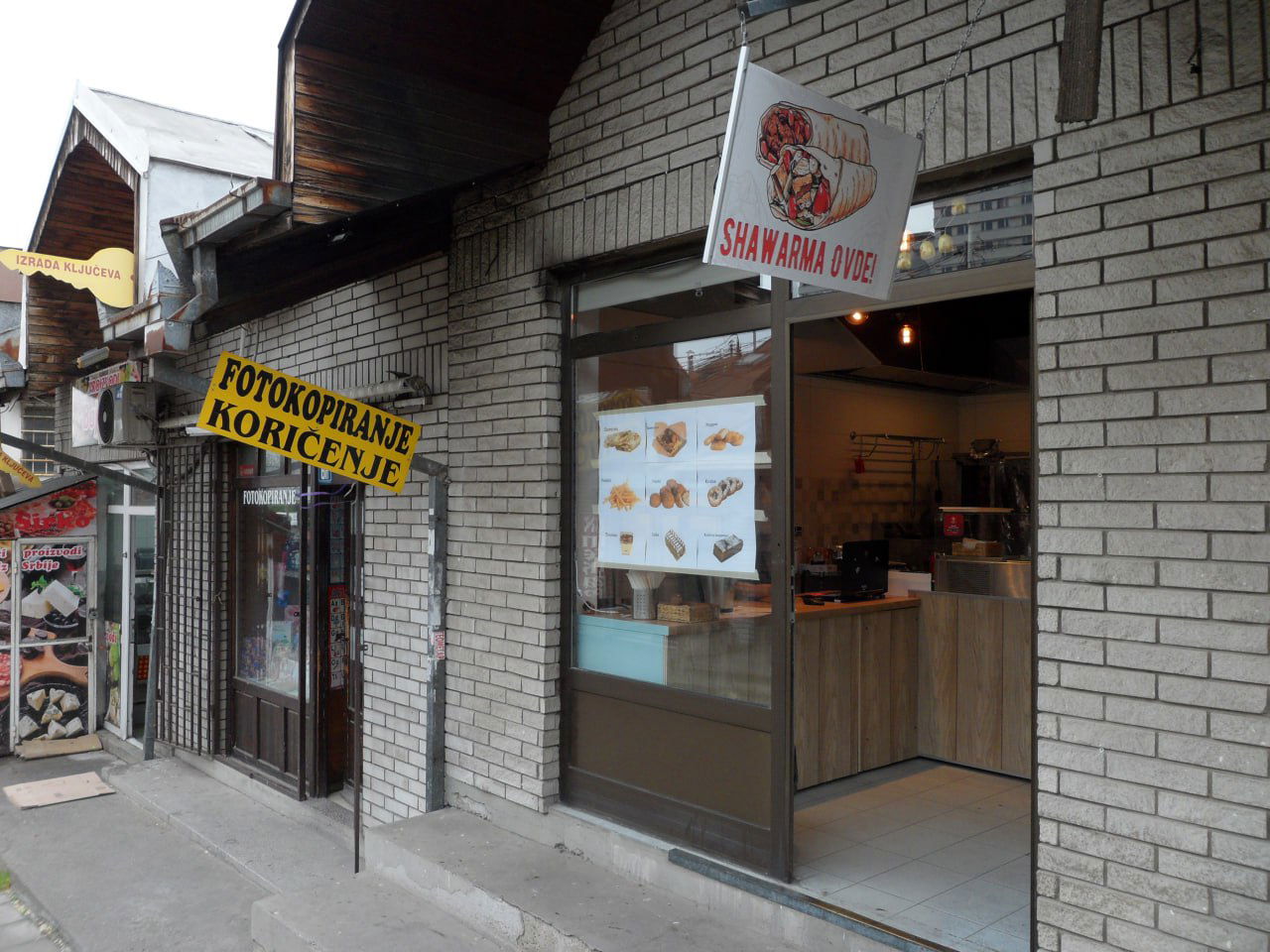 Vertel Shawarma (šavarma, i falafel)