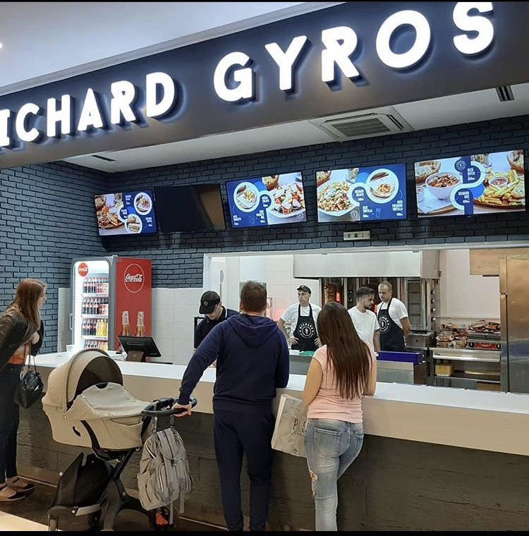 Richard Gyros and Sweets TC Stadion