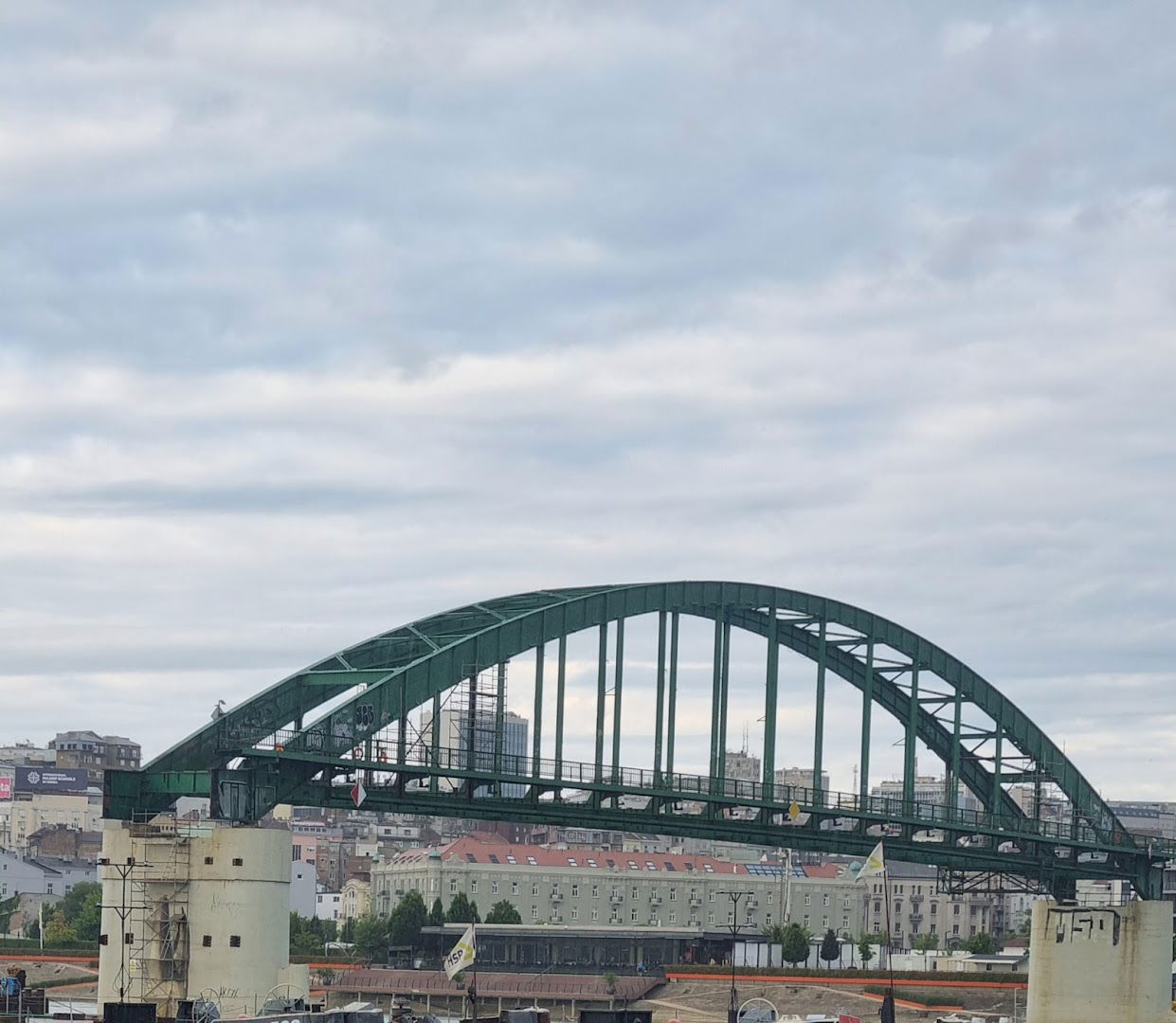 KEJ OSLOBOĐENJA 17,ZEMUN