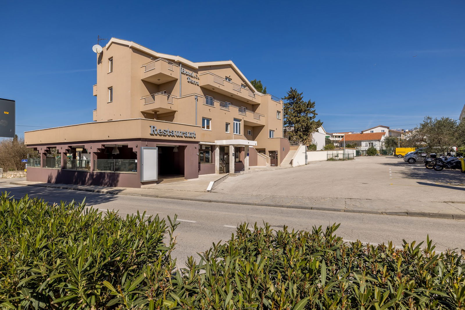 Hotel & restaurant Terra