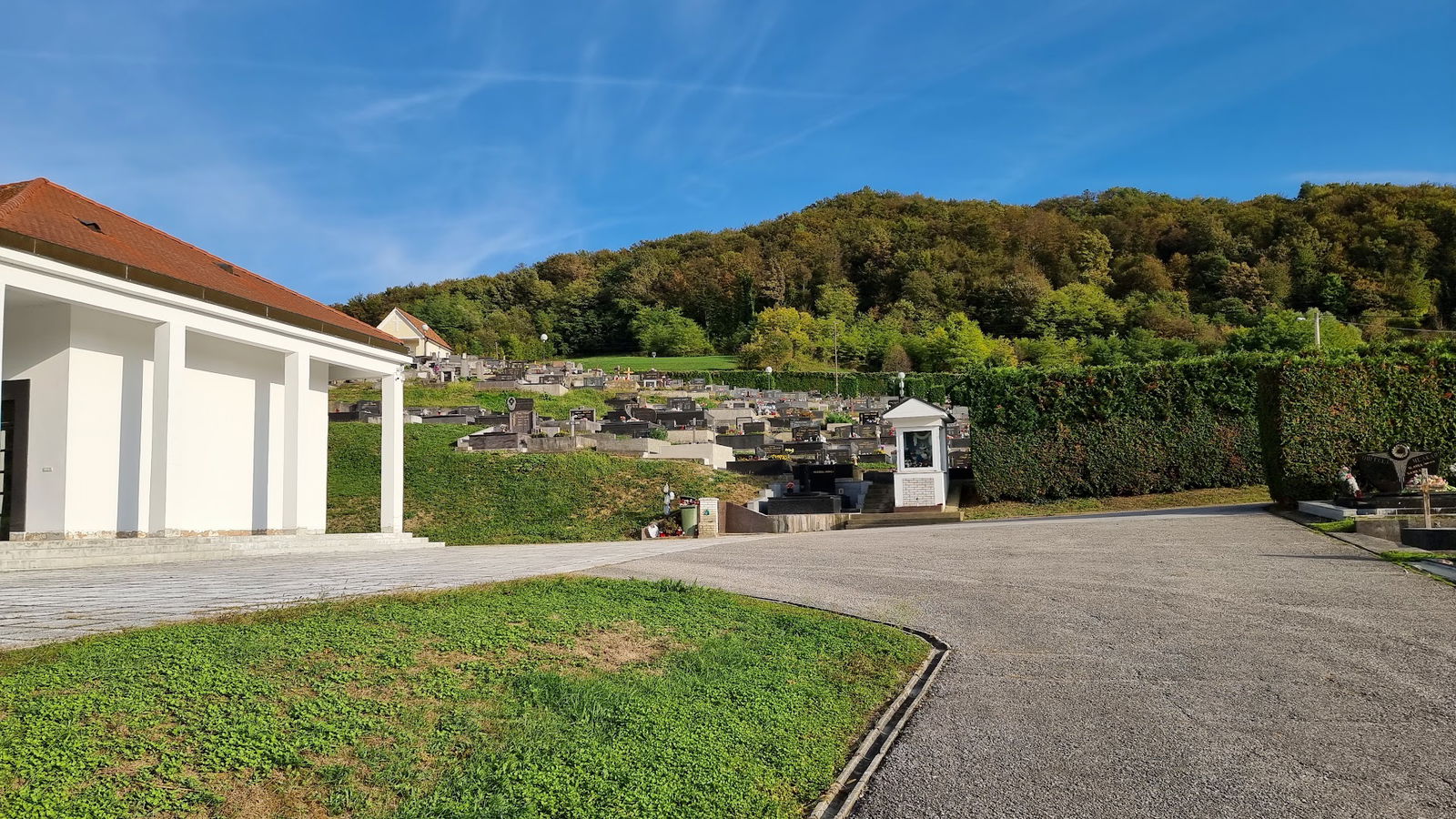 Turnišće Desničko cemetery