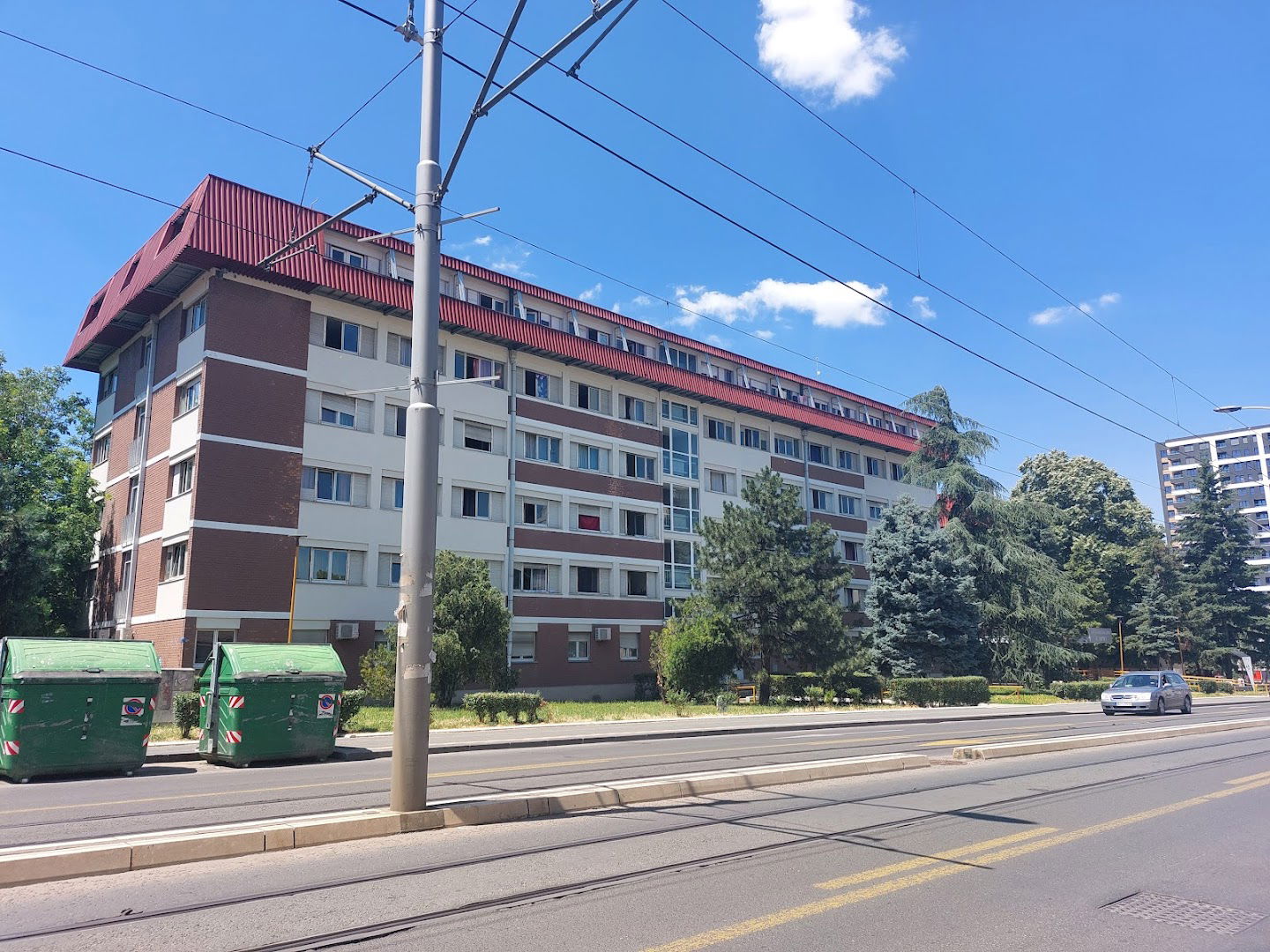 Студентски дом „4. април”