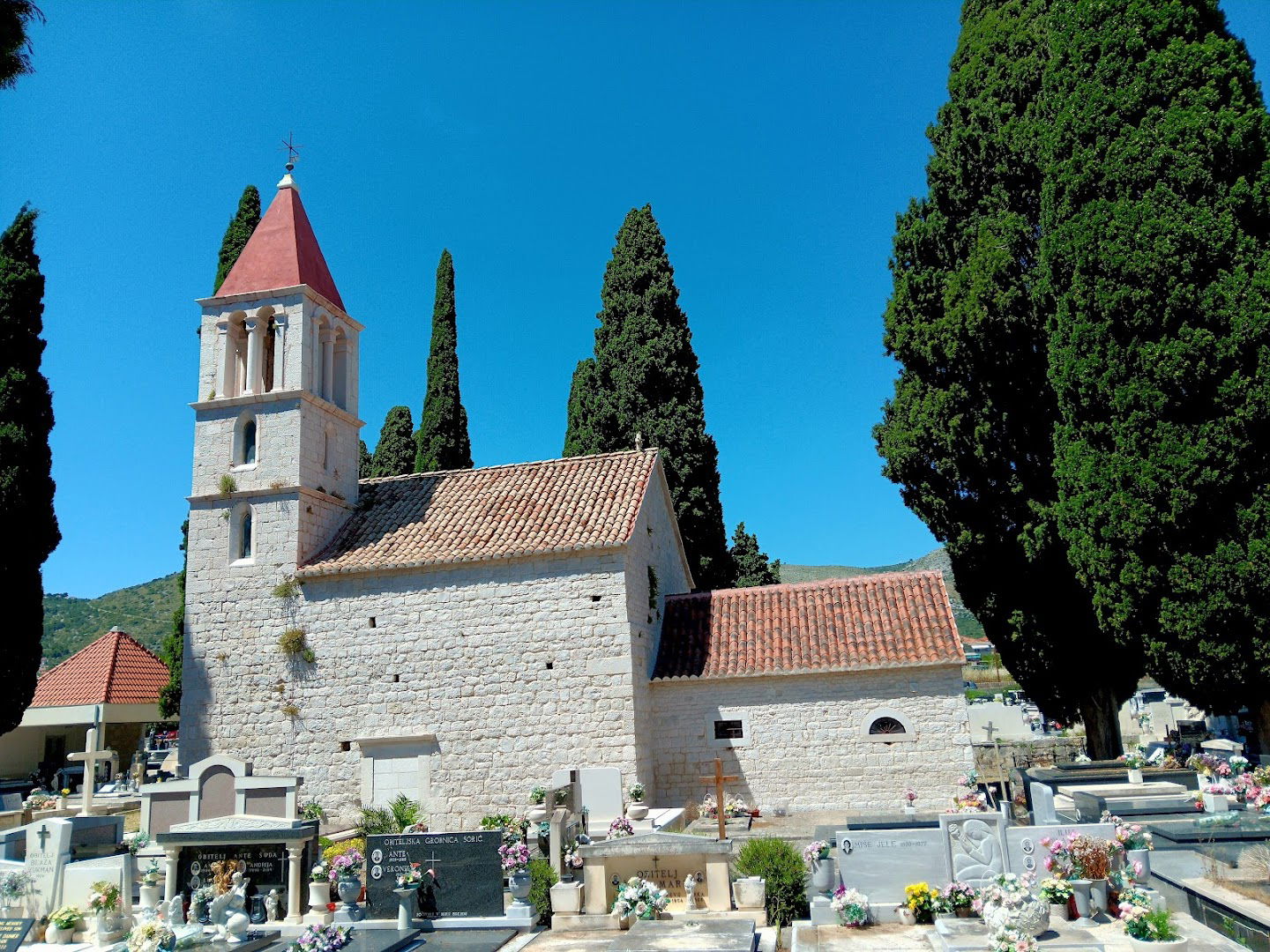 Donji Seget cemetery