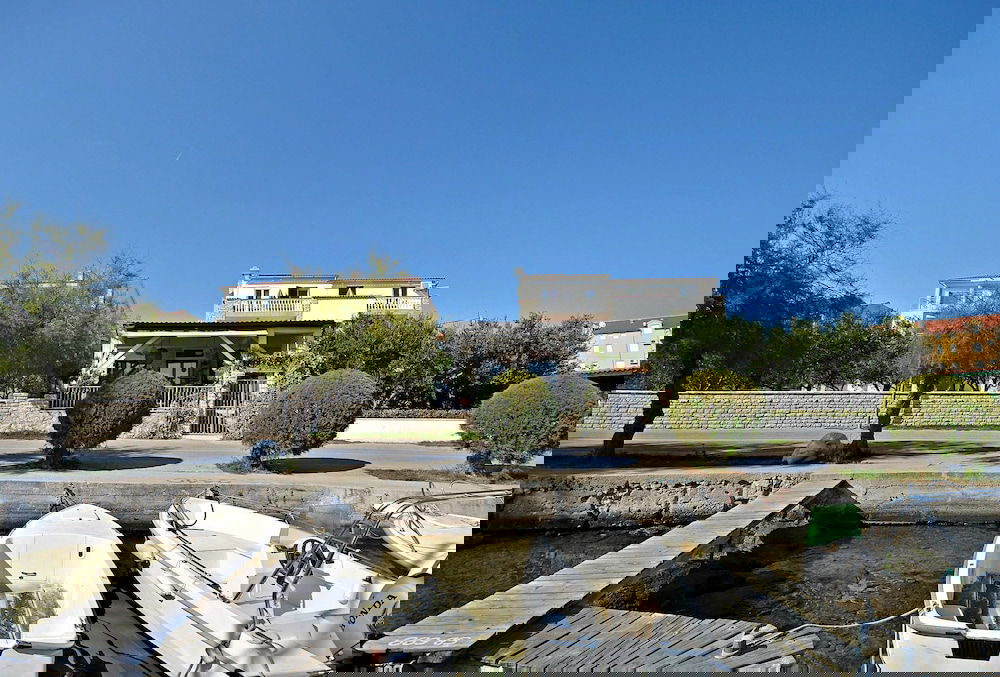 Apartments Nada Lovetovo