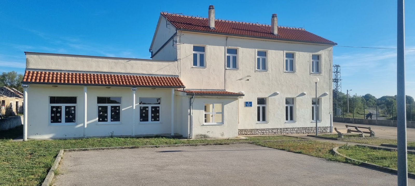 Područna škola Nadin